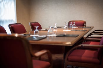 radisson hotel corning
