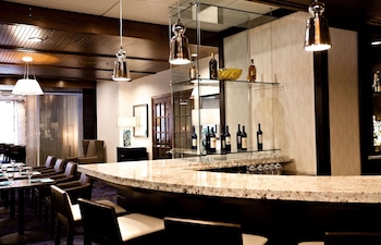 radisson hotel corning