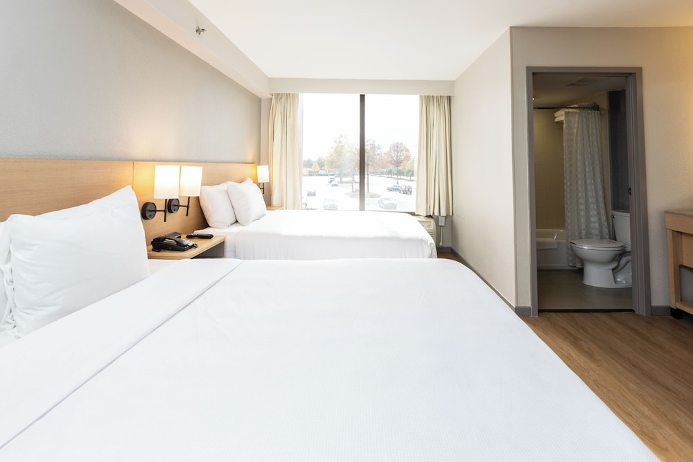 hyatt place topeka