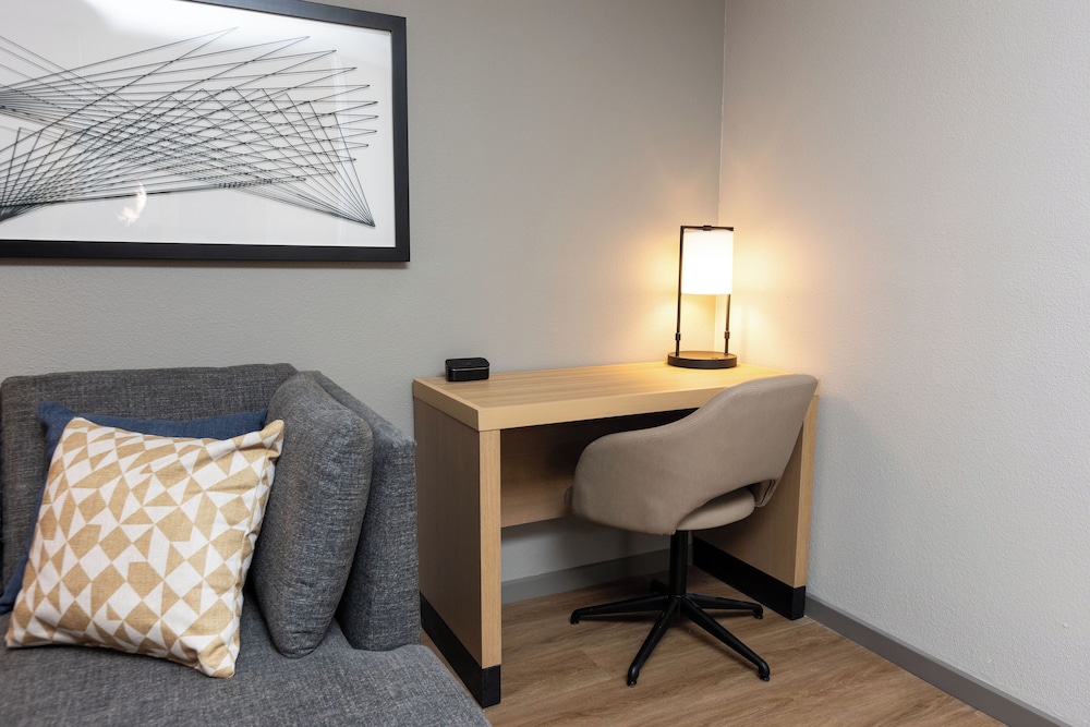 hyatt place topeka