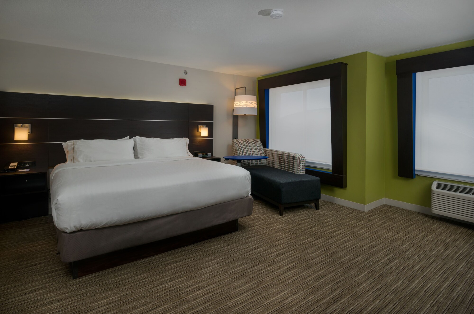 holiday inn express and suites lawrence by ihg