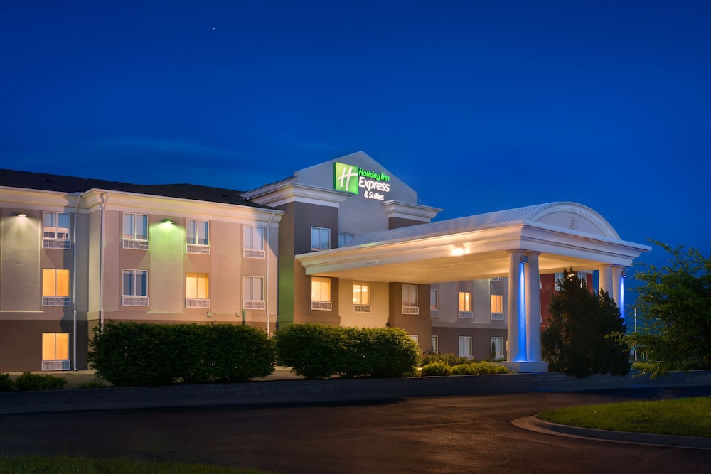 holiday inn express and suites lawrence by ihg