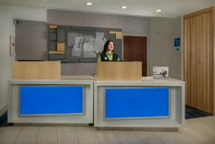 holiday inn express and suites lawrence by ihg