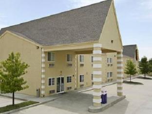 Super 8 By Wyndham De Soto,Johnson>>De Soto,2 star