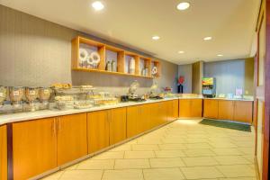 springhill suites by marriott lawrence