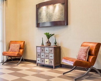Quality Suites Hickory South,Hickory>>Catawba,3 star