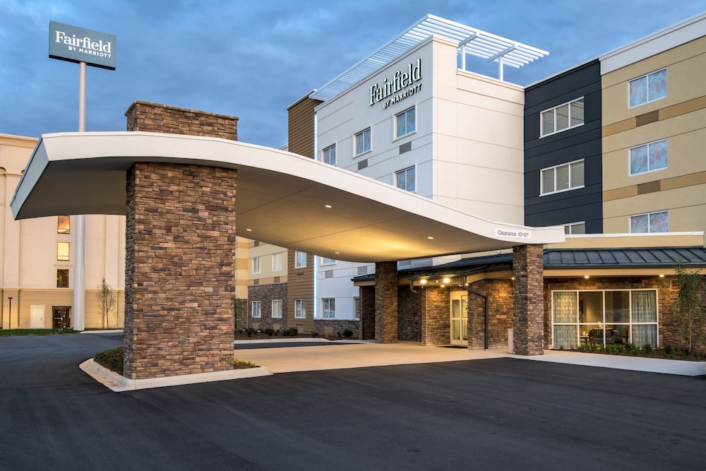 fairfield inn and suites by marriott hickory