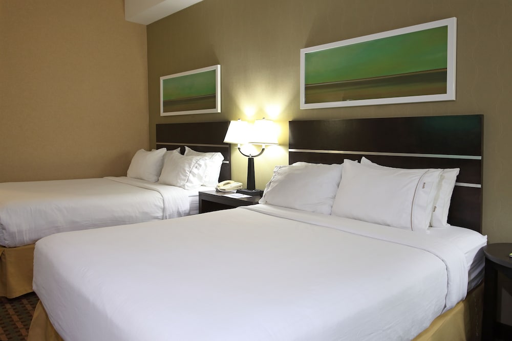 holiday inn express and suites vernon by ihg
