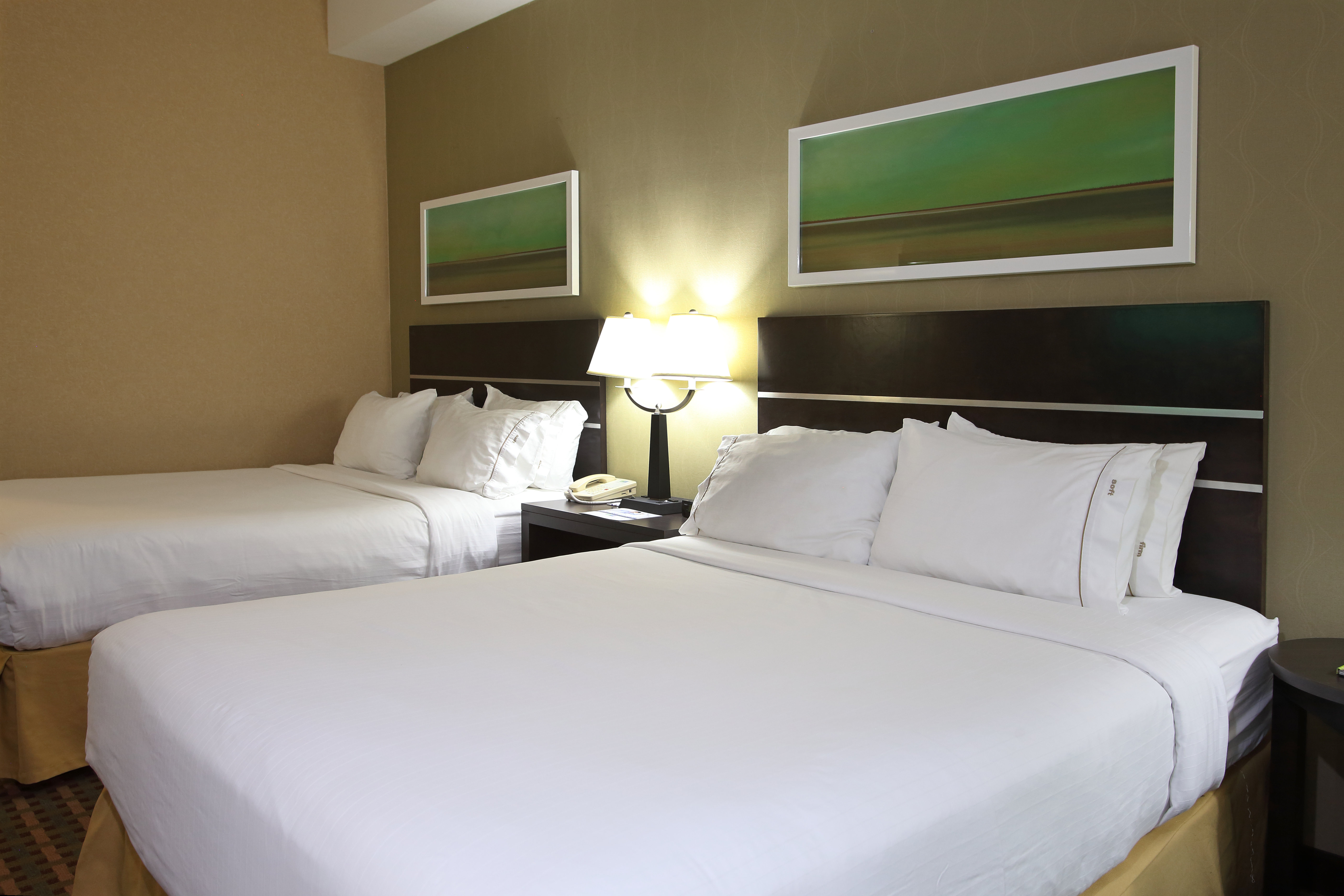 holiday inn express and suites vernon by ihg