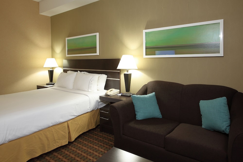 holiday inn express and suites vernon by ihg