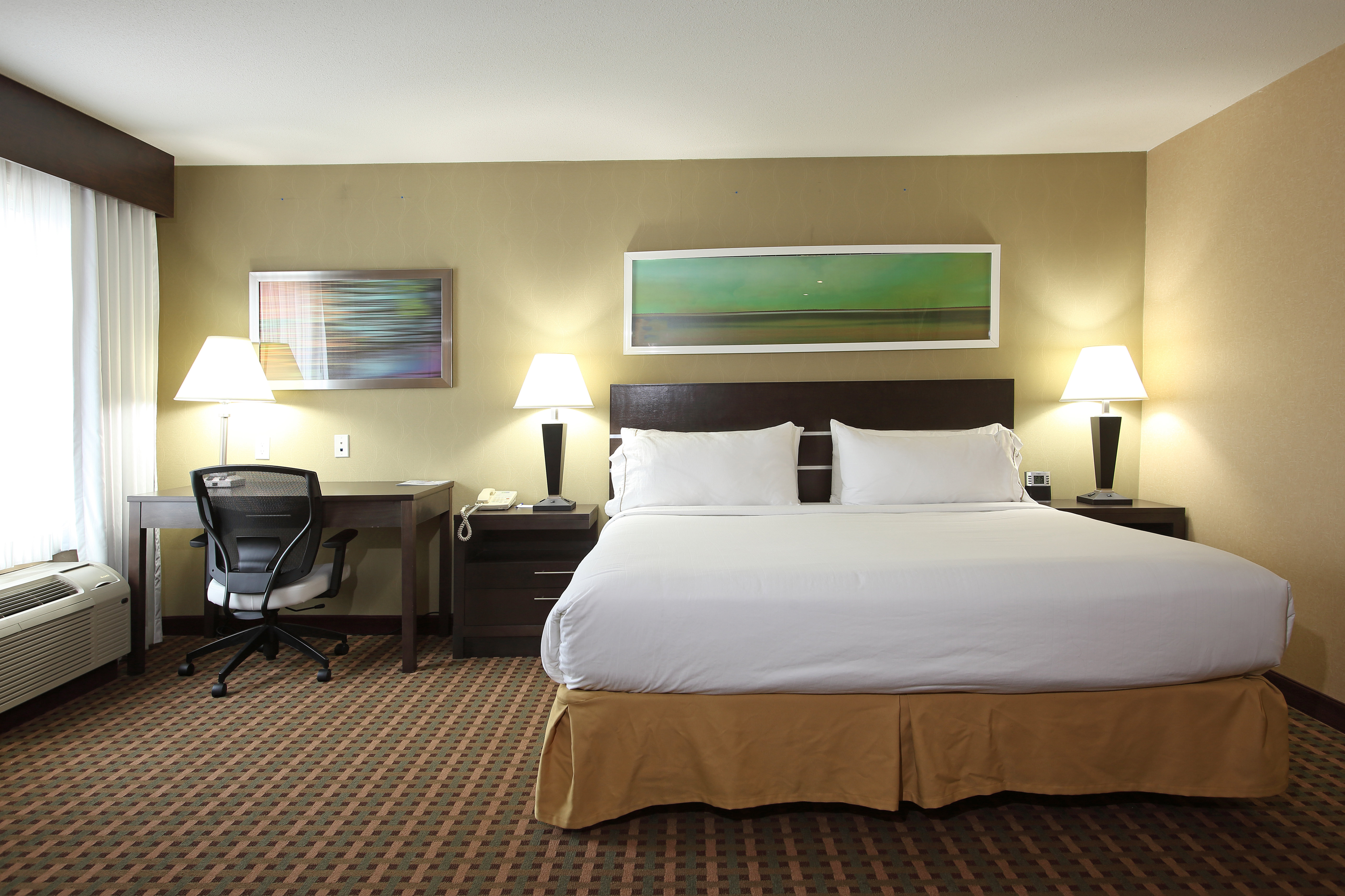 holiday inn express and suites vernon by ihg