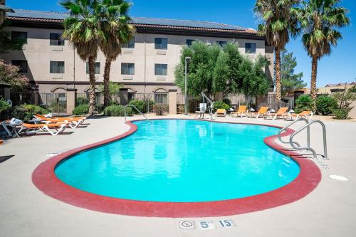 holiday inn express hotel and suites barstow outlet center by ihg