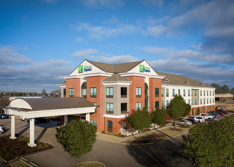 holiday inn express and suites olive branch by ihg