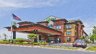 holiday inn express and suites olive branch by ihg