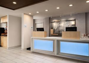 holiday inn express and suites olive branch by ihg