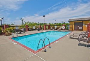 holiday inn express and suites olive branch by ihg