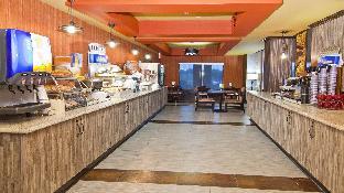 holiday inn express and suites olive branch by ihg