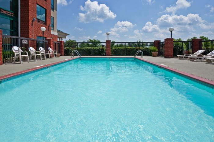 holiday inn express and suites olive branch by ihg