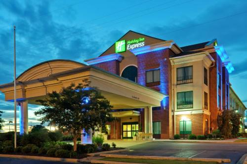 holiday inn express and suites olive branch by ihg