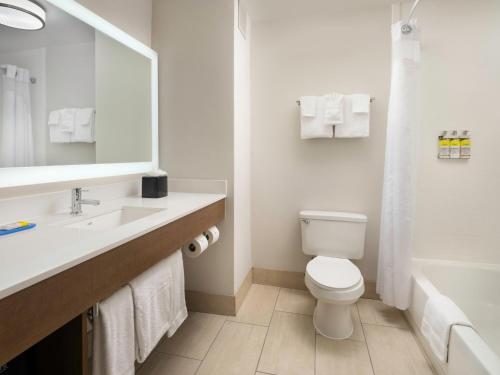 holiday inn express and suites olive branch by ihg