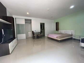 atroom hotel