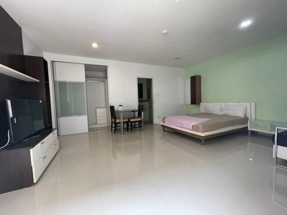 atroom hotel
