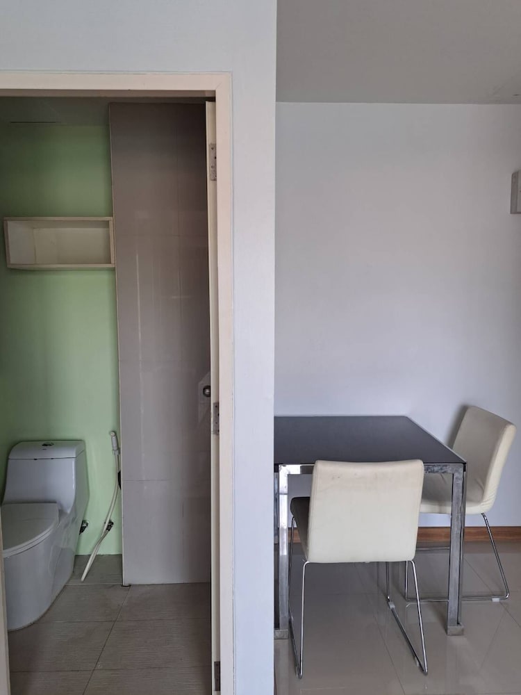 atroom hotel