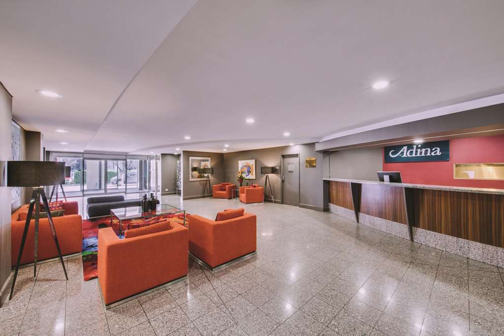 adina serviced apartments canberra james court