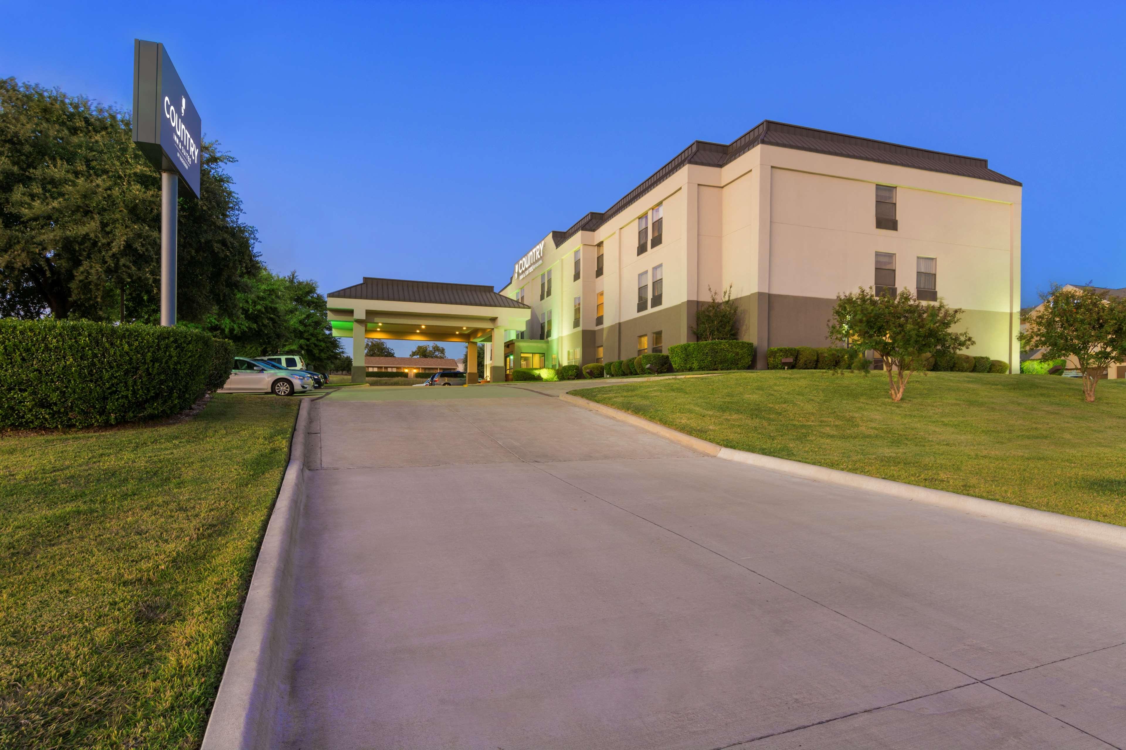 comfort inn and suites temple medical center