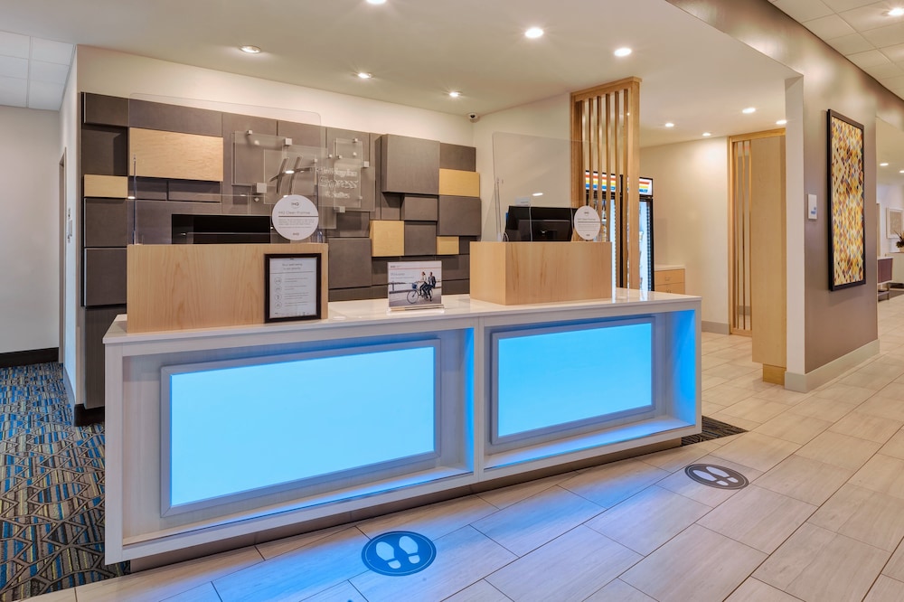 holiday inn express and suites eau claire west i 94