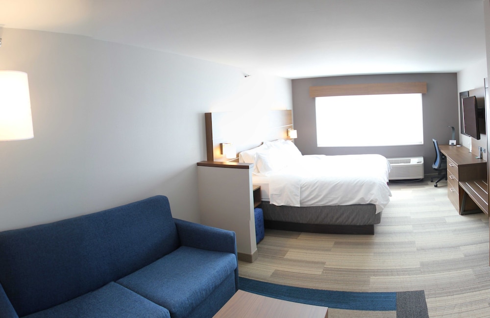 holiday inn express and suites eau claire west i 94
