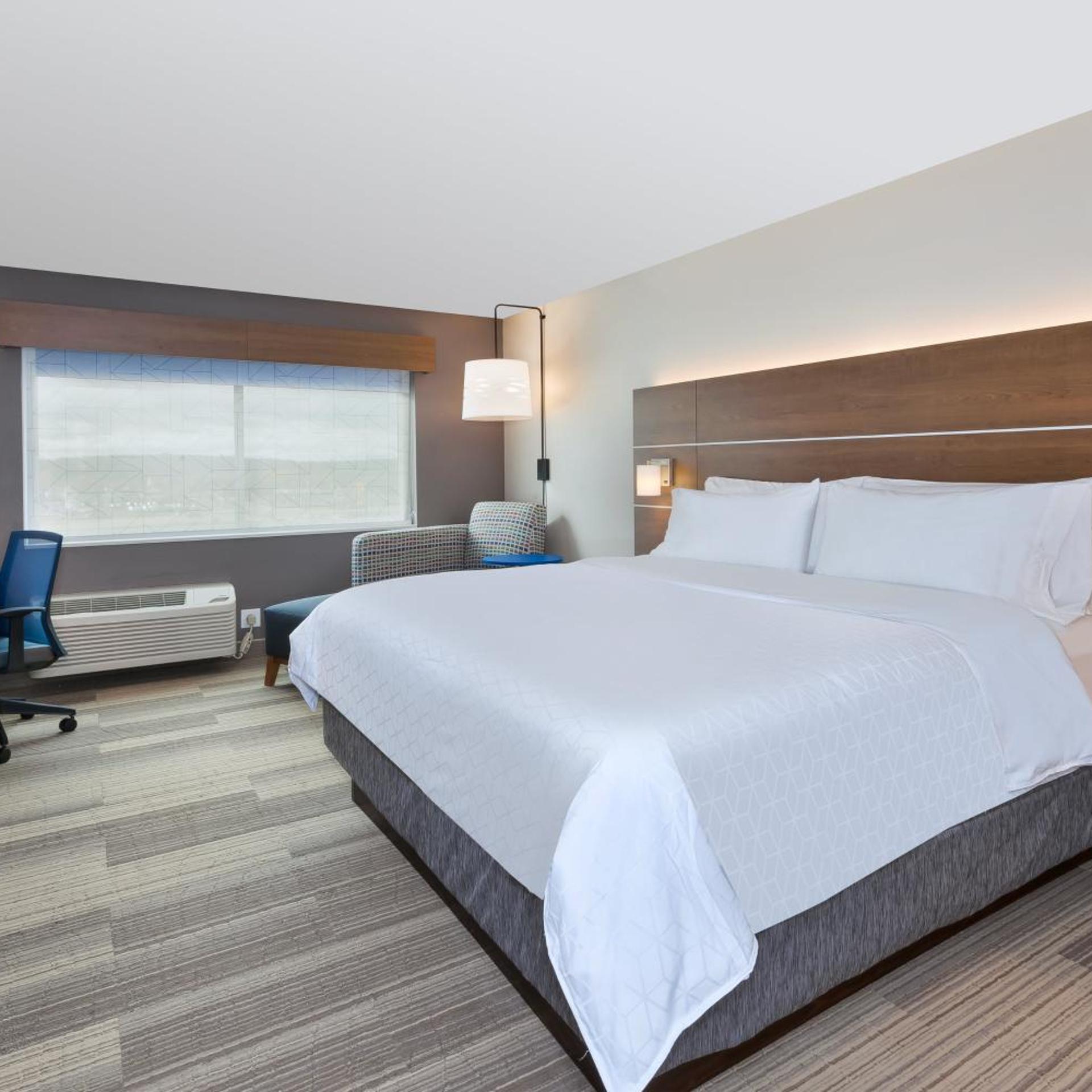 holiday inn express and suites eau claire west i 94