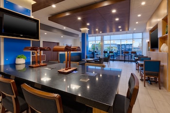 Holiday Inn Express & Suites Eau Claire West I-94,Near University Of Wisconsin-Eau Claire,3 star