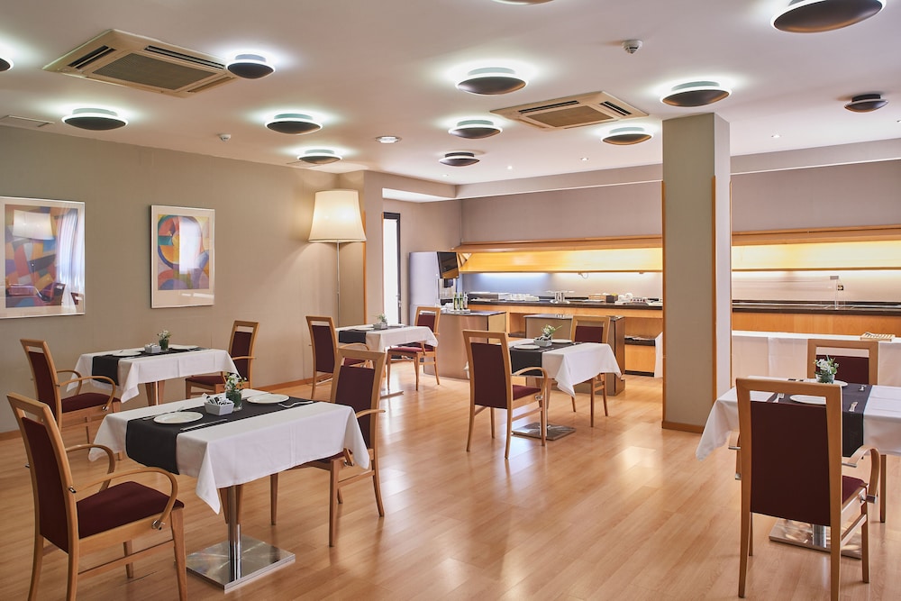 hotel silken alfonso x