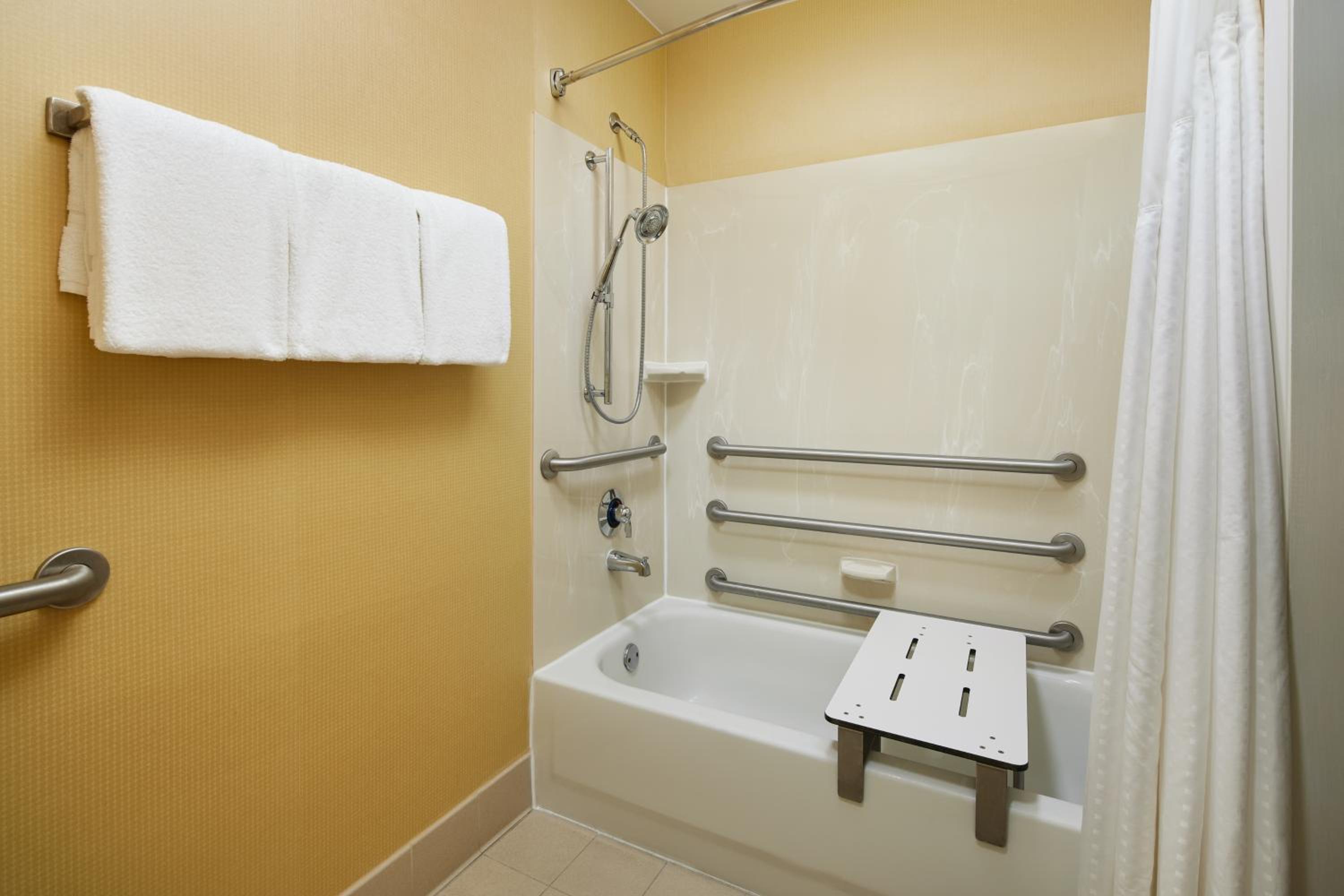 holiday inn express tifton by ihg
