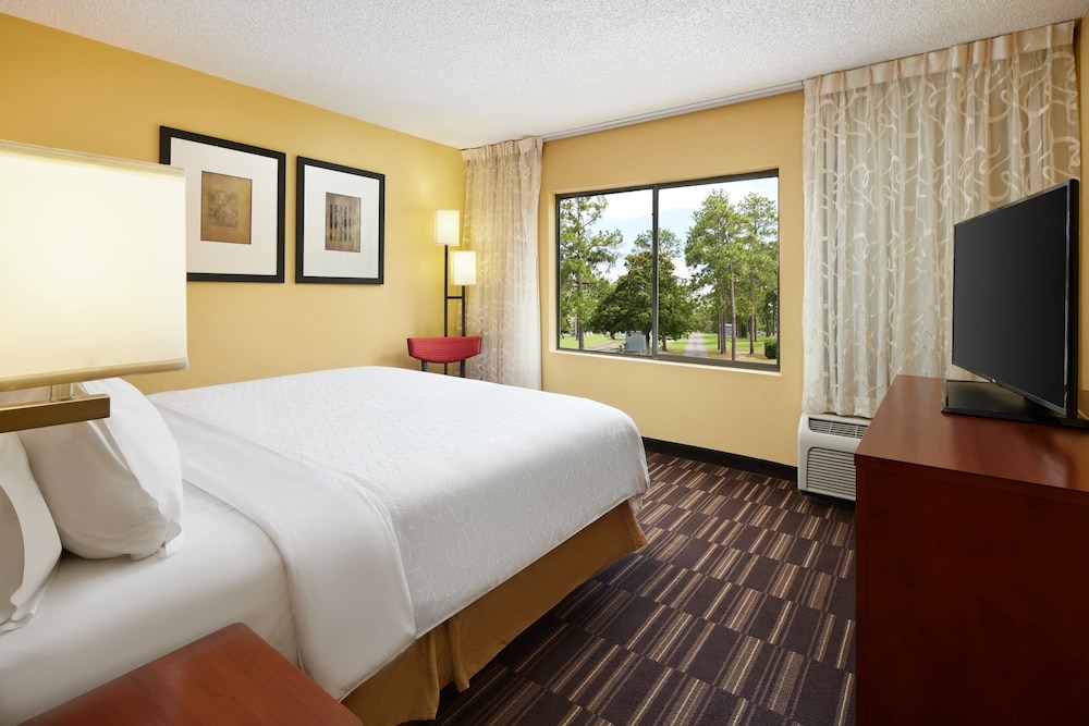 holiday inn express tifton by ihg
