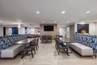 holiday inn express tifton by ihg