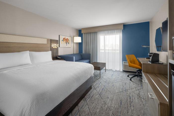 holiday inn express tifton by ihg