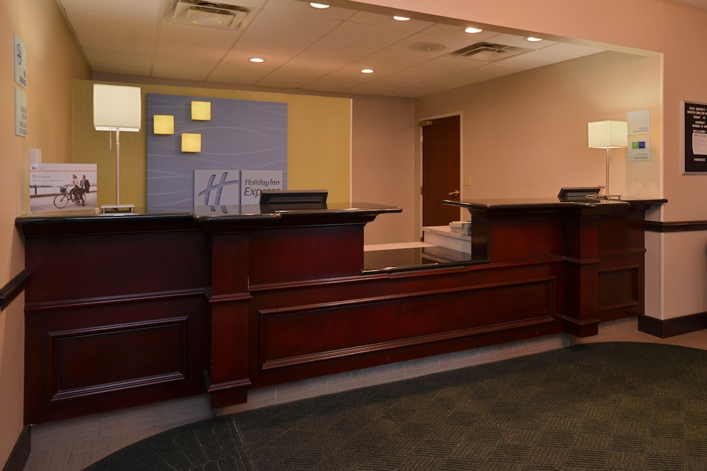 holiday inn express and suites north lima by ihg
