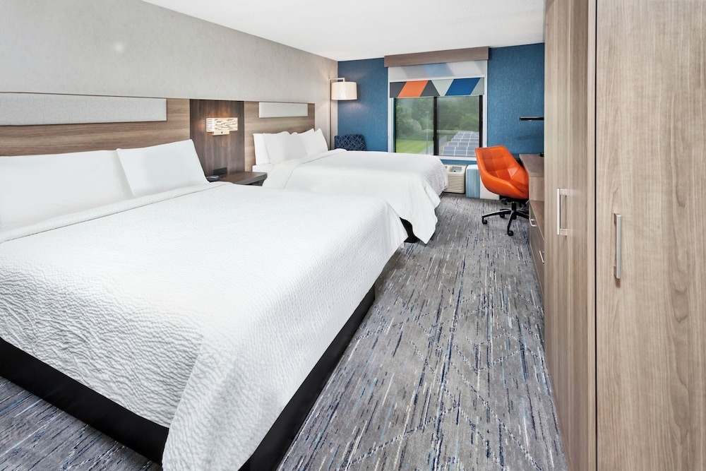holiday inn express and suites north lima by ihg