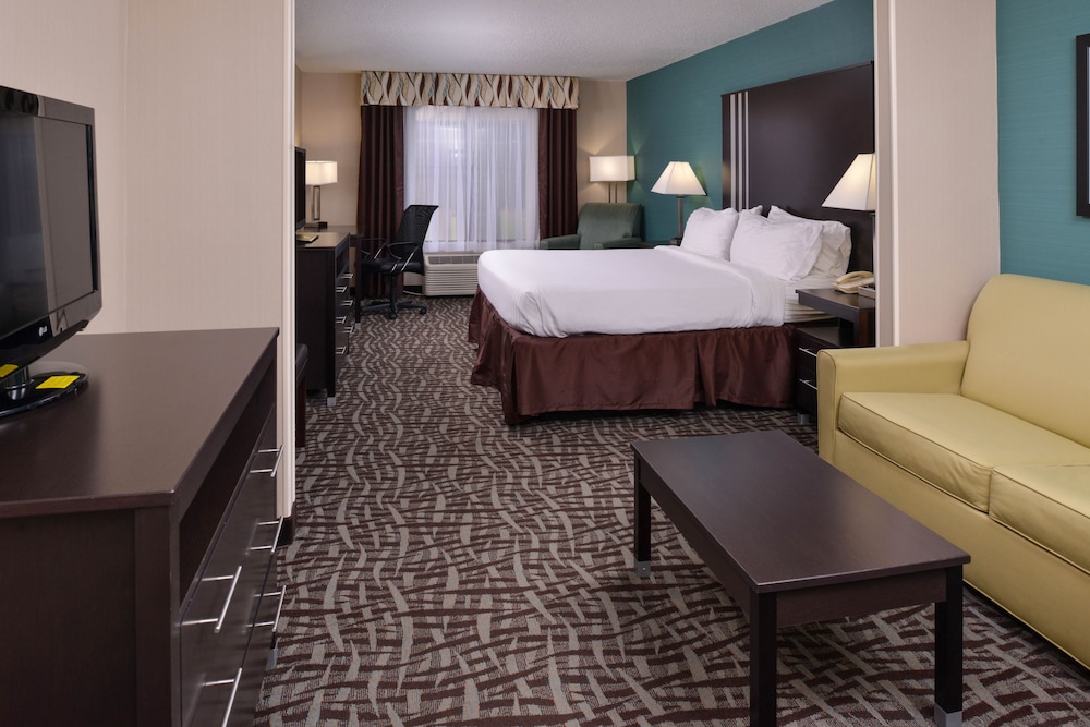 holiday inn express and suites north lima by ihg