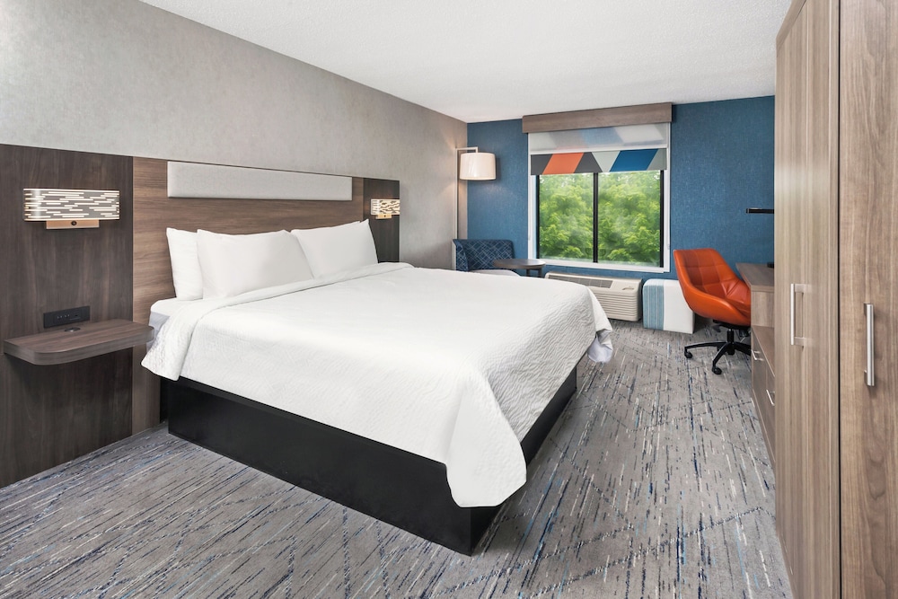 holiday inn express and suites north lima by ihg
