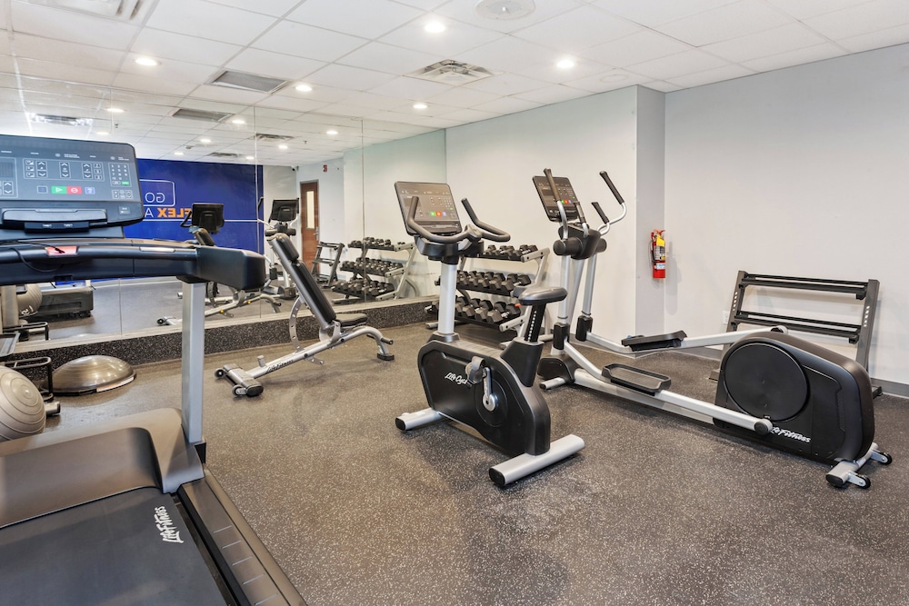holiday inn express and suites north lima by ihg