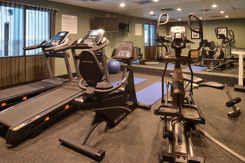 holiday inn express and suites north lima by ihg
