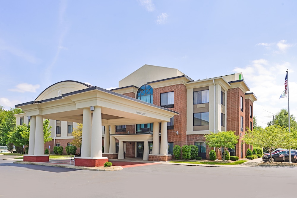 holiday inn express and suites north lima by ihg