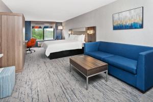 holiday inn express and suites north lima by ihg