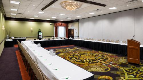 holiday inn youngstown south by ihg