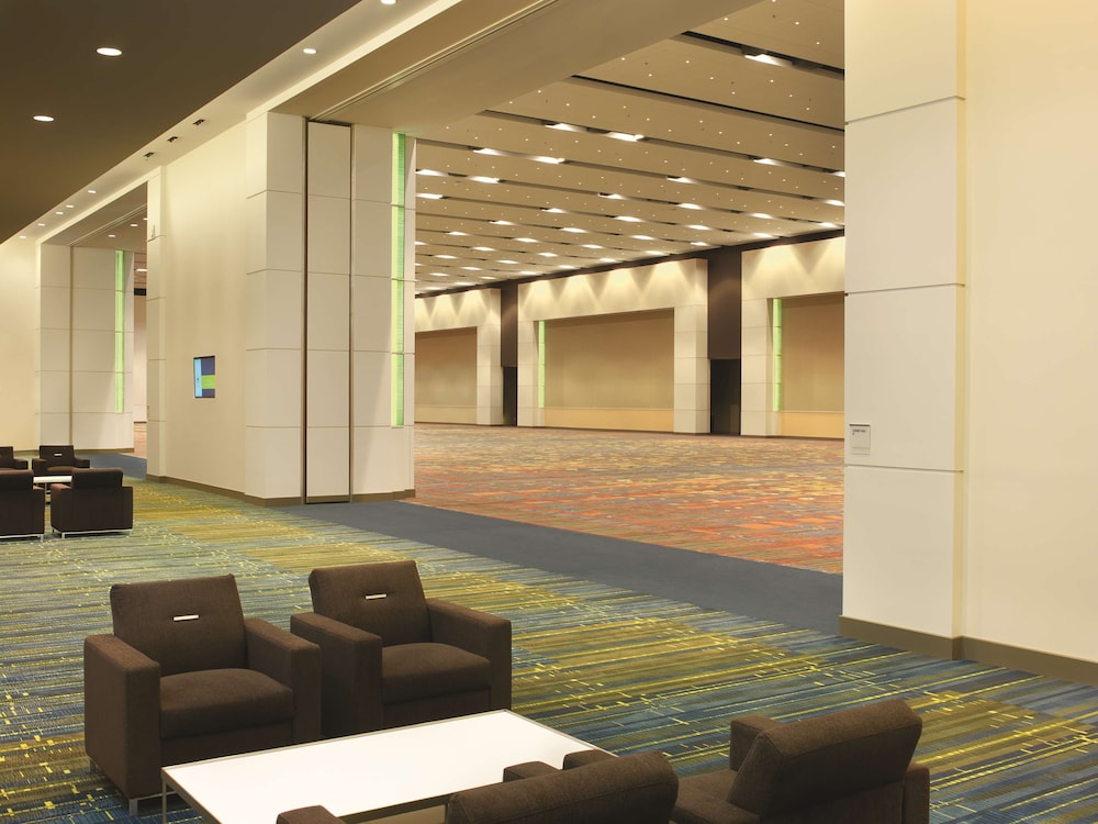 doubletree by hilton cedar rapids convention complex