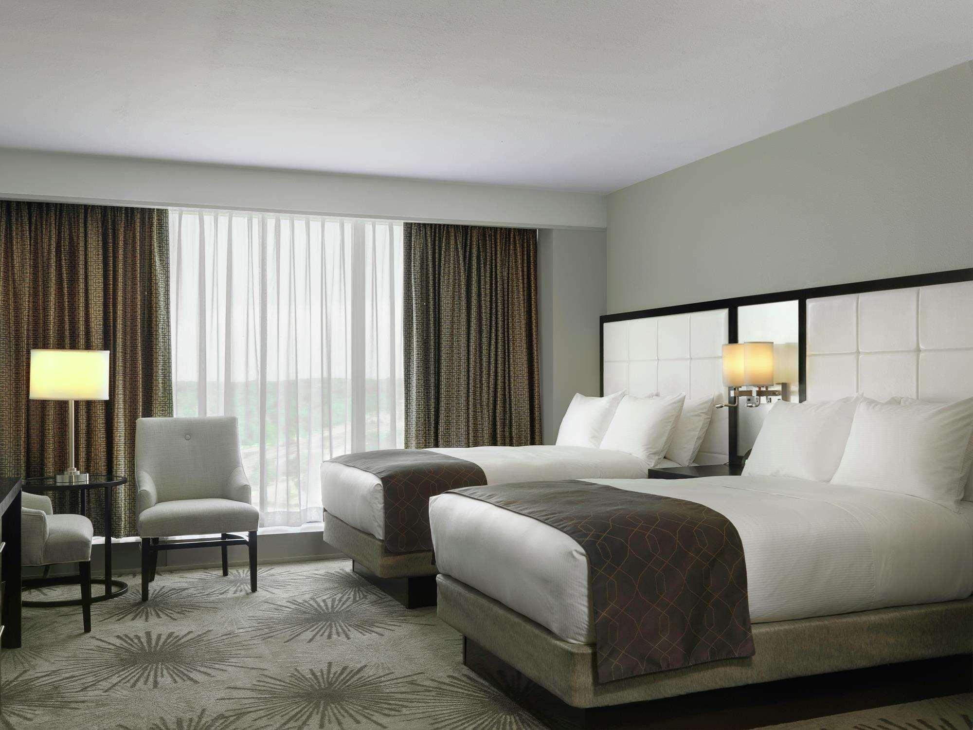 doubletree by hilton cedar rapids convention complex
