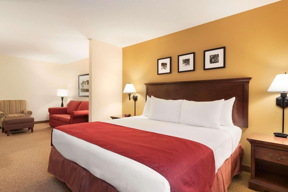 staybridge suites cedar rapids north by ihg